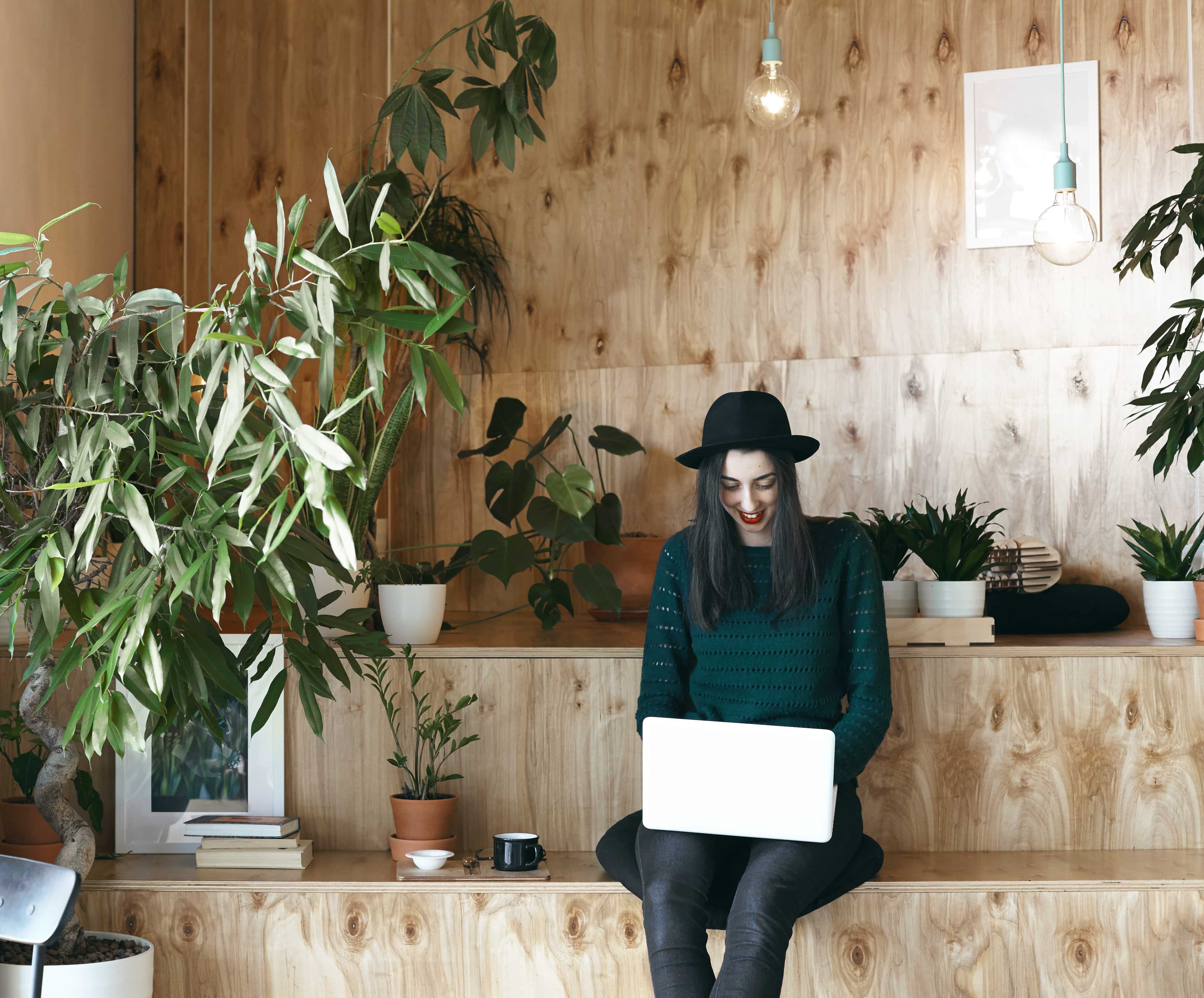 How to Design an Eco-Friendly Office Interior for a Sustainable Future
